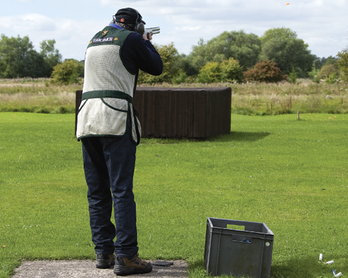 Should I buy a trap gun to start clay shooting?
